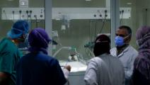 أطباء في مستشفى في لبنان (جوزيف عيد/ فرانس برس)