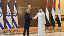 أصبح لبيد أول وزير إسرائيلي يزور الإمارات بعد اتفاق التطبيع (الأناضول)