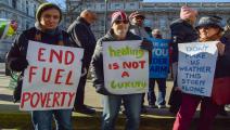 محتجون في بريطانيا يطالبون الحكومة بدعم فواتير التدفئة (Getty)