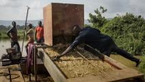 عمليات التنقيب غير الشرعية عن الذهب في غانا (getty)