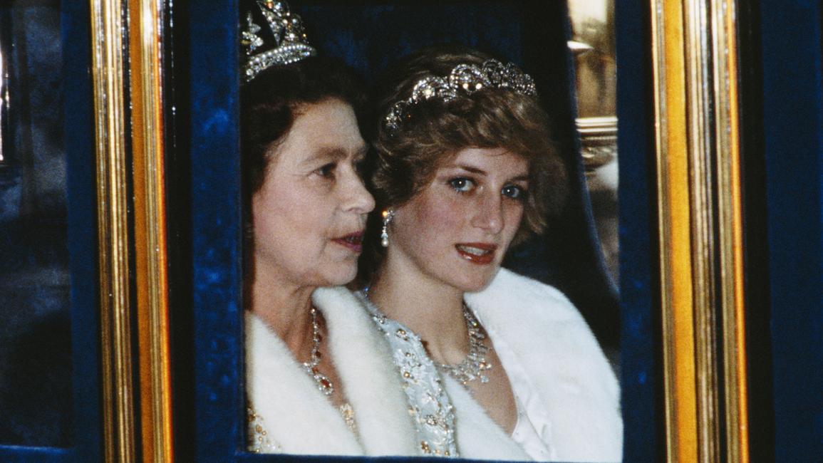 حضرت الأميرة ديانا والملكة افتتاح البرلمان في لندن - نوفمبر 1982 (تيري فينشر/ Getty)