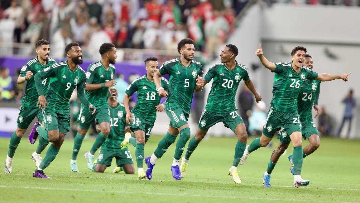 السعودية بدأت البطولة بانتصار مهم (محمد دبوس/ الأناضول)