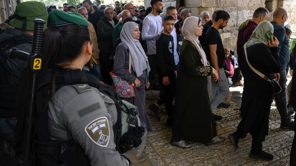 قيود إسرائيلية في شوارع القدس (أليكسي روزينفلد/Getty)