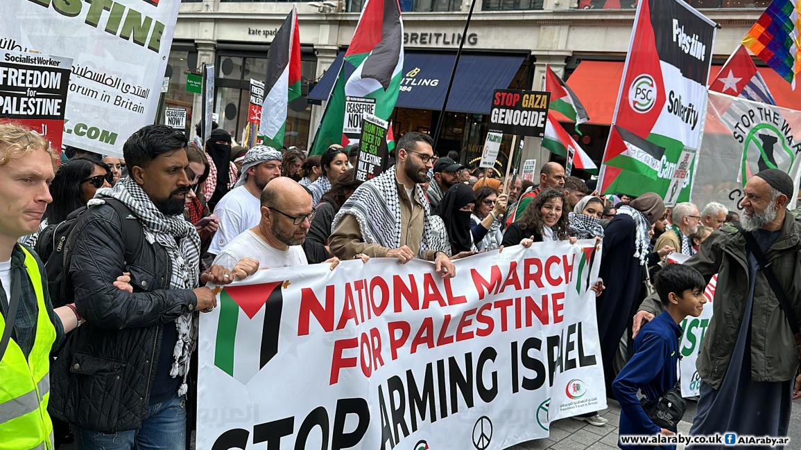 دعا المتظاهرون لإنهاء حرب الإبادة الجماعية في قطاع غزة (ربيع عيد/العربي الجديد)