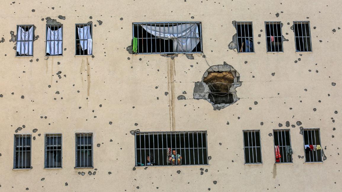 في غزة.. السجن ملجأ من القصف