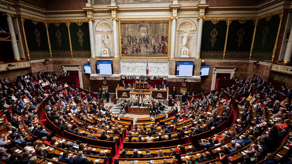 انتخاب رئيس للجمعية الوطنية الفرنسية في افتتاح المجلس التشريعي الفرنسي الـ17 في باريس  (18/7/2024 فرانس برس) 