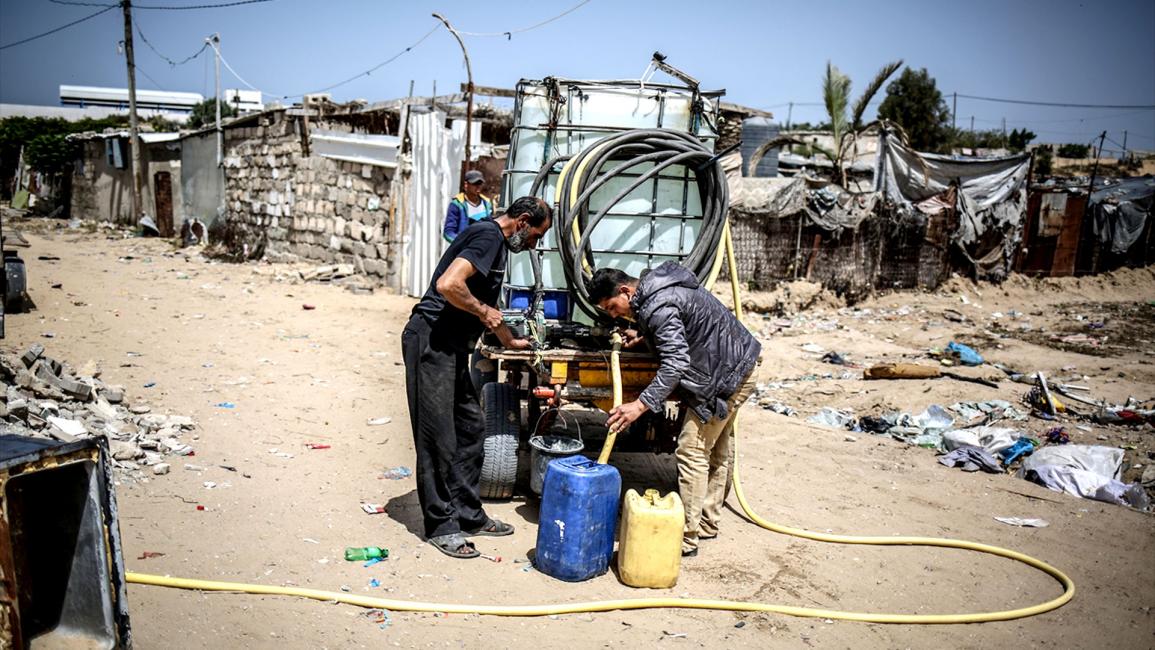 أزمة المياه تزيد قسوة الظروف المعيشية لسكان قطاع غزة