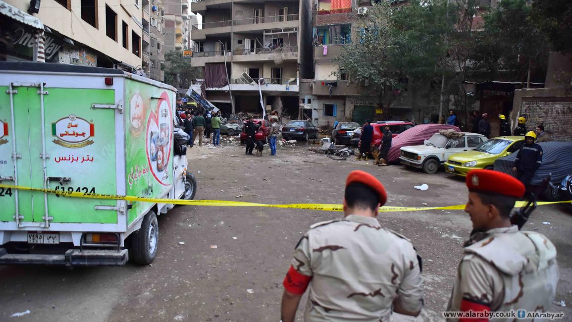 أثار انفجار سياره مفخخه امام عقار بشارع فيصل