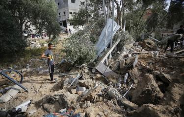 العدوان الإسرائيلي على الأراضي الزراعية في غزة/ دير البلح 2 مايو 2024 (الأناضول)