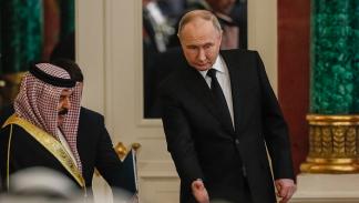 بوتين وملك البحرين يحضران حفل التوقيع بعد محادثاتهما في الكرملين، 23 مايو 2024(Getty)