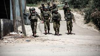جنود إسرائيليون في مخيم الفارعة بطوباس، 10 يونيو 2024 (Getty)