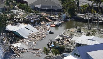 إعصار إيان دمر العديد من المنازل في فلوريدا (ويلفريدو لي/ أسوشييتدبرس)