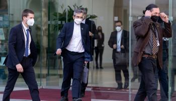 كبير المفاوضين الإيرانيين علي باقري كني في فيينا، في 11 مارس الماضي (جو كلامار/فرانس برس)