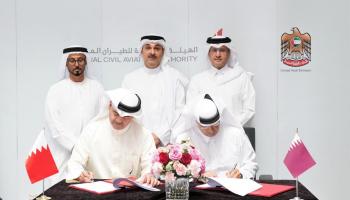 توقيع الاتفاق في الدوحة اليوم (وزارة المواصلات)
