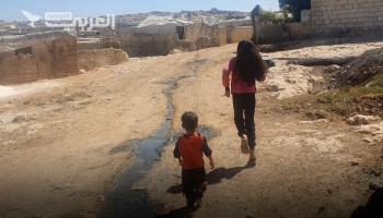 سكان مخيمات النازحين في الشمال السوري يتخوفون من الكوليرا