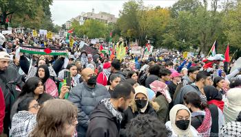 الكوفية الفلسطينية حاضرة بقوة في المظاهرات الداعمة لفلسطين بأميركا (العربي الجديد)