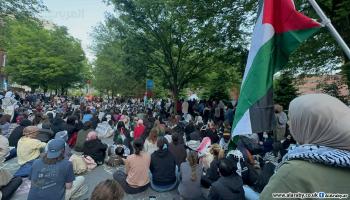 احتجاجات طلابية في جامعة جورج واشنطن تضامنا مع غزة (محمد البديوي/العربي الجديد)