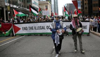 من دعم شعوب العالم إنهاء الاحتلال واستعادة الحقوق الفلسطينية، تورنتو 21/4/2024 (مريم مجد/Getty)