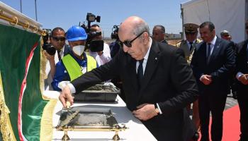 الرئيس الجزائري عبد المجيد تبون يضع حجر الأساس لمشروع المدينة الإعلامية الجديدة دزاير ميديا سيتي، 5 يوليو 2023 / فيسبوك