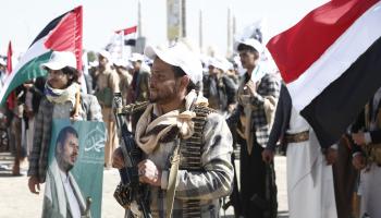 التصعيد الإعلامي للحوثي ضد السعودية مسيرة للحوثيين دعماً لغزة، صنعاء، فبراير الماضي (محمد حمود/Getty)