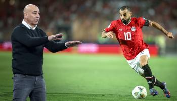 لعب صلاح (على اليمين) 100 مباراة مع منتخب مصر (العربي الجديد/Getty)