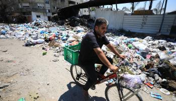 يتفاقم الوضع الصحي في غزة بسبب الحرب (داود أبو القص/ الأناضول) 