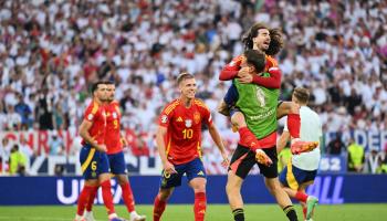 فرحة منتخب إسبانيا أمام ألمانيا على ملعب شتوتغارت أرينا، 5 يوليو/تموز 2024 (Getty)