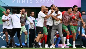 (فرحة لاعبي المغرب بعد الفوز على الأرجنتين، 24 يوليو 2024 (أرنو فينيستر/Getty)