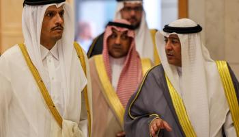 أمين عام مجلس التعاون الخليجي رفقة وزير الخارجية القطري في السعودية، 29 إبريل 2024 (فرانس برس)