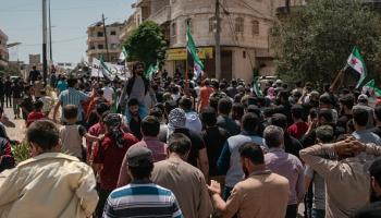 مظاهرات في إدلب ضد هيئة تحرير الشام، 17 مايو 2024 (فرانس برس)
