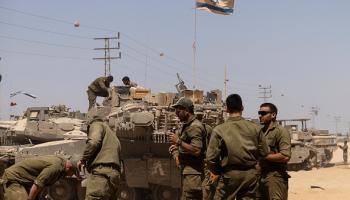 جنود من جيش الاحتلال قرب الحدود مع غزة، 18 يونيو 2024 (Getty)
