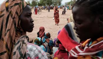 سودانيون ينتظرون الحصول على مساعدات جنوب كردفان، 17 يونيو 2024 (فرانس برس)