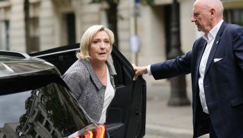 زعيمة حزب التجمع الوطني الفرنسي مارين لوبان، باريس 8 يوليو 2024 (ديميتار ديلكوف/فرانس برس)