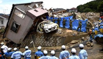 أضرار السيول الكارثية في اليابان(تويتر)