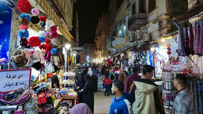 ″ليبيا المركزي” يطمئن الأسواق رغم صعود الدولار