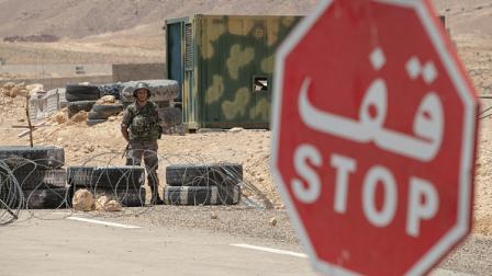 جندي تونسي يحرس على الحدود مع ليبيا، 12 يوليو 2020 (الأناضول