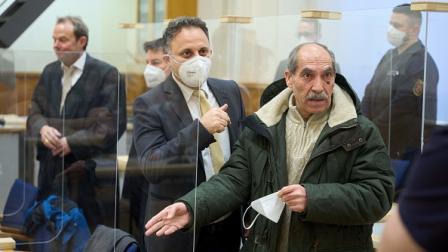 أنور رسلان أثناء خضوعه للمحاكمة، كوبلنز 13 يناير 2022 (توماس فراي/فرانس برس)