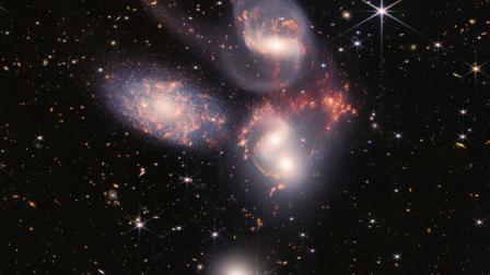 صورة لخمس مجرات التقطها تلسكوب جيمس ويب الفضائي في 12 يوليو 2022 (Getty)