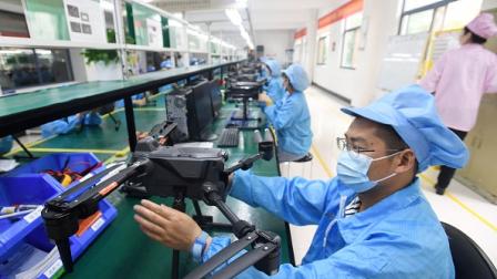 مصنع صيني لإنتاج الطائرات المسيّرة بووهان، 13 إبريل 2023 (فرانس برس)