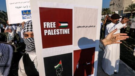 تظاهرة تضامنية مع غزة في ساحة الإرادة بمدينة الكويت، 3 نوفمبر 2023(ياسر الزيات/فرانس برس)