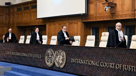 قضاة محكمة العدل الدولية في لاهاي خلال جلسة استماع، 11 يناير 2024 (الأناضول)