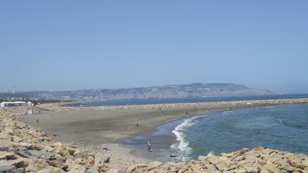 صورة متداولة لشاطئ الصابلات في الجزائر العاصمة (إكس)