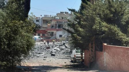 غارة إسرائيلية تدمر منزلاً في عيترون جنوبي لبنان 27/6/2024 (إكس)