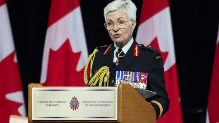جيني كارينيان خلال مراسم تعيينها لقيادة الجيش الكندي أوتاوا 18/7/2024 (باتريك دويل/رويترز)