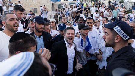 سموتريتش خلال اقتحام البلدة القديمة في القدس أثناء مسيرة الأعلام، 5 يونيو 2024 (Getty)