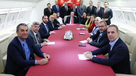 أردوغان خلال لقاء عدد من الصحافيين على متن طائرته، 15 يونيو 2024 (مصطفى كاماتشي/ الأناضول)