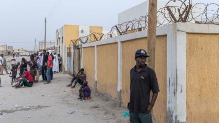 ناخبون خارج مراكز الاقتراع في نواكشوط 29 يونيو 2024 (Getty)