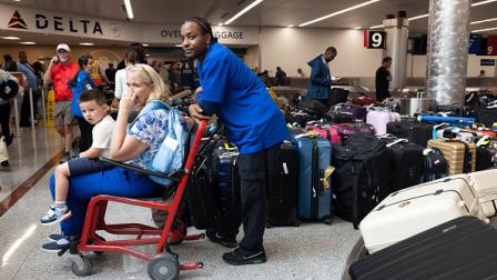 خسائر كبيرة لشركات الطيران بسبب العطل التقني - مطار أطلانطا بولاية جورجيا الأميركية 22يوليو2024(Getty)