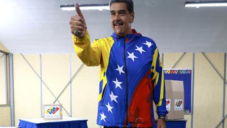 مادورو بعد الإدلاء بصوته في الانتخابات الرئاسية 28 يوليو 2024 (Getty)