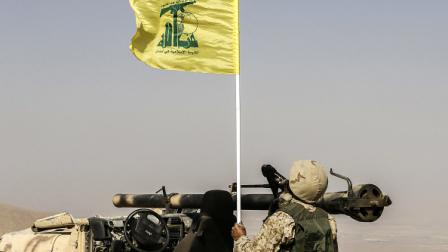 عنصر من حزب الله ببلدة فليطة السورية القريبة من لبنان، 2 أغسطس 2017 (فرانس برس)